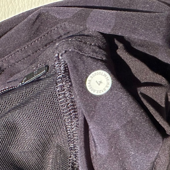 Lululemon Camouflage Black Joggers - Picture 5 of 8